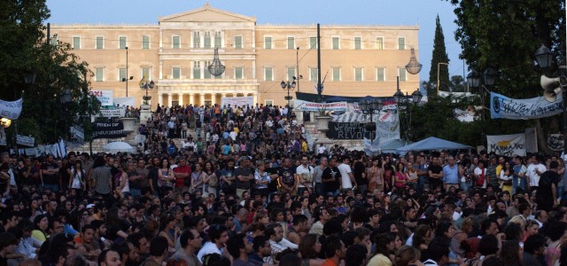From mainstream politics to social movements: Greece in between austerity and hope.